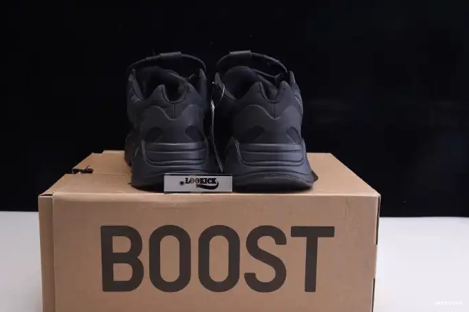 Yeezy Boost FV4440 700 Adidas Black MNVN Triple 0429